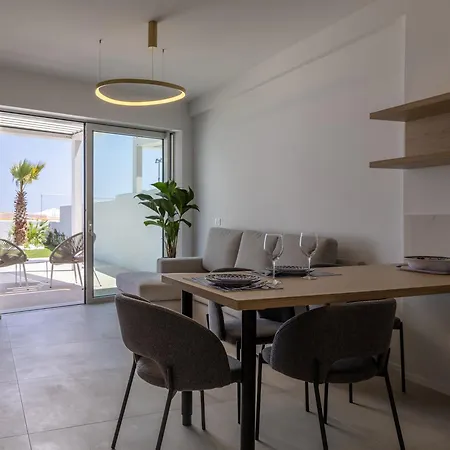 Residenze Da Vinci Azzurro * Сенигаллия